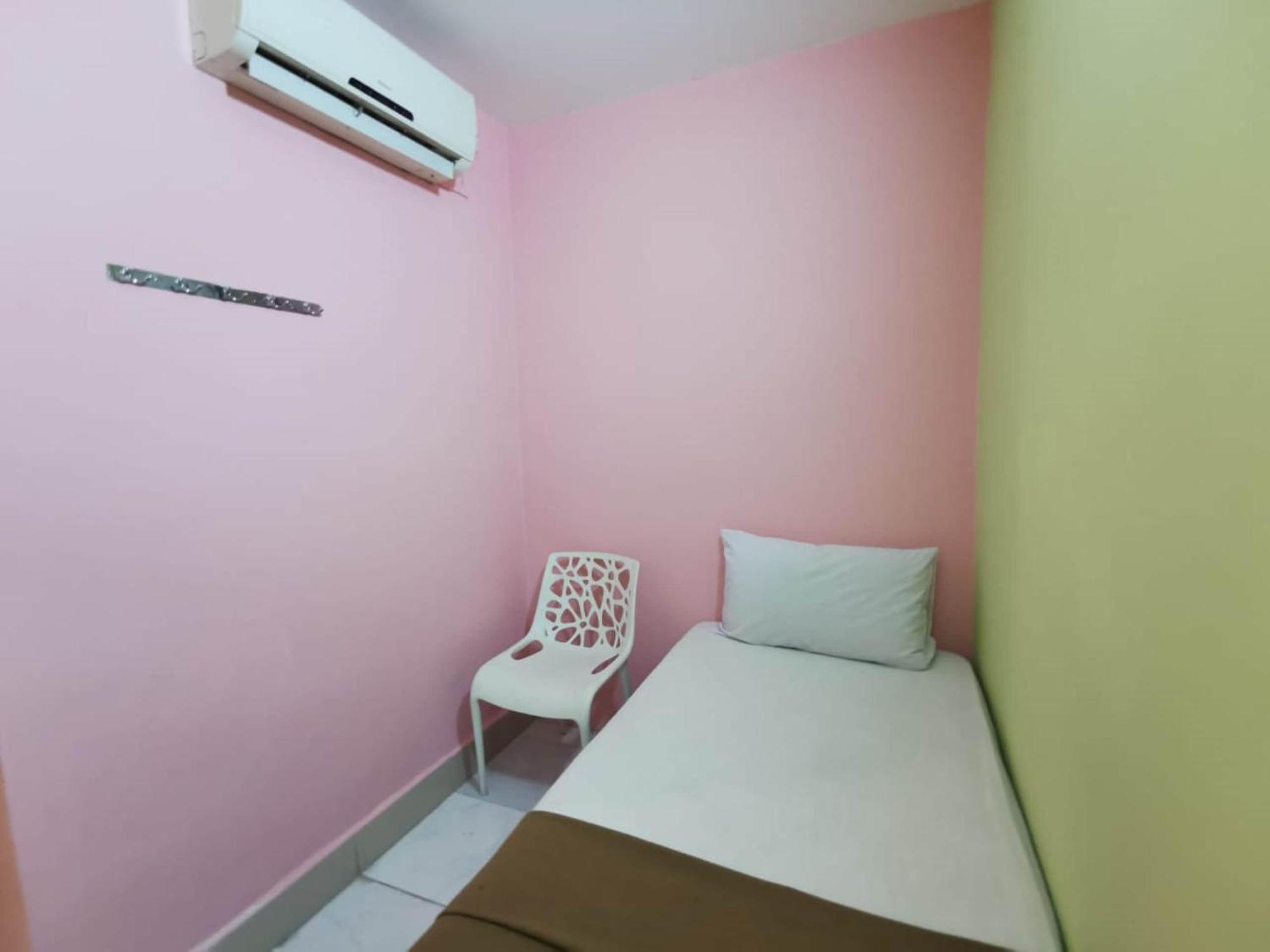 Super Oyo 90086 My Seven Days Inn Johor Bahru Kültér fotó